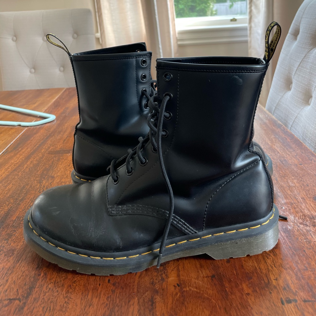 Dr. Martens 1460 Women's Smooth Leather Lace Up Boots Black